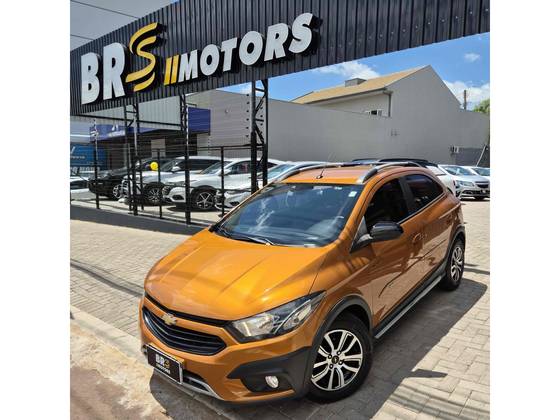 CHEVROLET ONIX 1.4 MPFI ACTIV 8V FLEX 4P AUTOMÁTICO